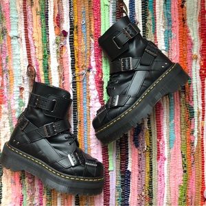Jadon Strap Platform Dr. Martens